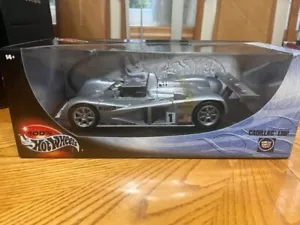 BMW Z8 CONVERTIBLE 100 % HOT WHEELS ESCALA 1/18!!! NEGRO CON ROJO 54576 - Imagen 1 de 7