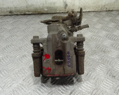 2017 TOYOTA PRIUS HYBRID 5 DRS HATCH 1.8 HYBRID REAR RIGHT BREAK CALIPER *8527 - Image 1 of 4