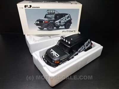 1/18 Toyota FJ Cruiser TRD Baja Prototype 2007 AutoArt 80717 NEW - Immagine 1 di 4