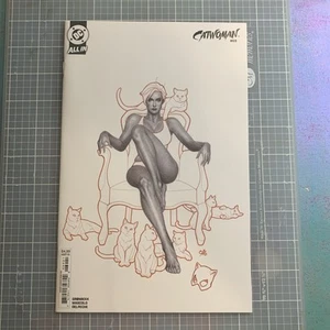 CATWOMAN (5TH SERIES) #69B FRANK CHO COVER NM - Picture 1 of 2