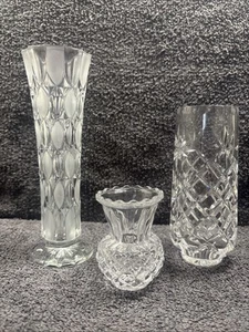 3 Lovely Mixed Crystal Glass Vases 1 bud & 2 medium size - Picture 1 of 22