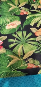 Kaufman tessuto da esterno verde fiori e foglie tropicali 1 iarda - Foto 1 di 4
