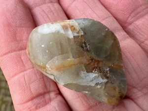 TARJETA DE IDENTIFICACIÓN GRANDE CRISTAL PULIDO ÓNIX VERDE Y MARRÓN PIEDRA 35mm x 25mm - Imagen 1 de 4