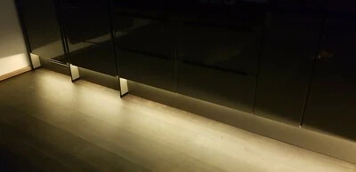 Illuminazione A Led Da Cucina 12V Per Sotto Il Mobile - Immagine 1 di 4