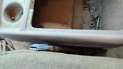 1988 Ford F150 Driver Left Front Seat Belt Buckle Receiver Oem Tan - Изображение 1 из 4