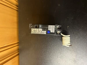 Siemens QA120AFC 20 A -On Combination AFCI Breaker - Picture 1 of 2