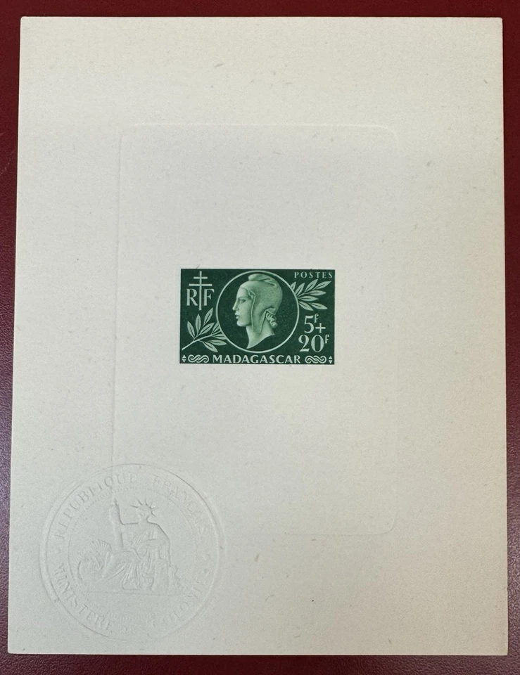 Малагасийский, 1944, Scott #B15, 5fr + 20fr темно-зеленый, красный крест, доказательство, Deluxe лист - Изображение 1 из 1