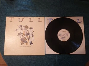 Jethro Tull - Crest Of A Knave Vinyl LP album - textured sleeve german  EX inner - Picture 1 of 6