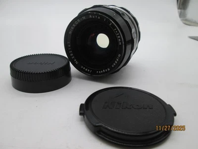 Nikon Nikkor-N Auto 28MM F2 Non-AI Lens W/ Caps - Image 1 of 4
