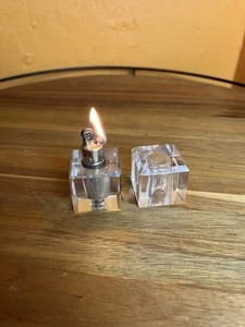 Encendedor cápsula acrílico Weston Cubic Lucite vintage - Imagen 1 de 5