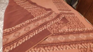 25-659 Vintage Old Soft Wool Reversible Scrolls Bursts Brown Tan Blanket Cutter - Picture 1 of 12