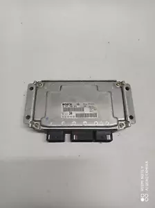 CALCULATEUR MOTEUR ECU PEUGEOT 206 1.6 16V 0261206942 / 9638783480 (59C) - Picture 1 of 4