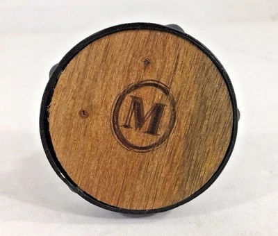 Tapón de botella Pottery Barn Herrero madera redondo monograma "M" Foto 1 de 4