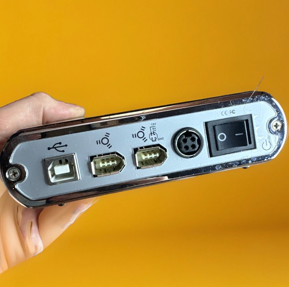 MAD DOG Mega Vault MD-AEN350COM 3.5” Aluminum Anodized Hard Drive Enclosure PART - Image 1 of 3