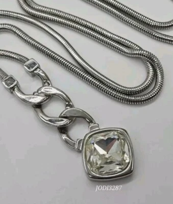 Colar White House Black Market WHBM cristal cobra tom prata 38 pol - Imagem 1 de 4