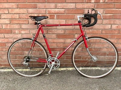Bicicleta de carretera Bridgestone Kabuki Diamond Touring 1976 roja con sillín Brooks Pro 63 cm Foto 1 de 4