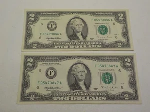 2-CONSECUTIVE RARE VINTAGE AU 1995 2$ DOLLAR BILLS F05473846-47A FANCY SERIAL - Picture 1 of 10