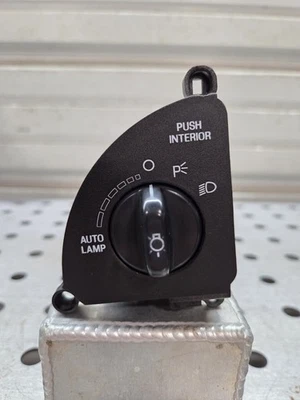 Interruptor de control automático de luz de cabeza Lincoln Town Car 1998-2002 OEM Foto 1 de 4