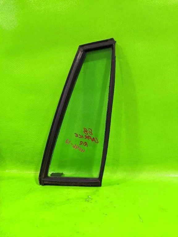 80-90 CAPRICE SDN PASSENGER RIGHT REAR VENT GLASS OEM 4046-13 Foto 1 de 3