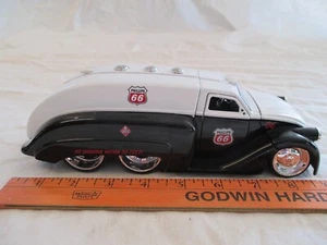 JADA D-RODS DIECAST 1939 DODGE AIRFLOW TANKER PHILLIPS 66 - Picture 1 of 13