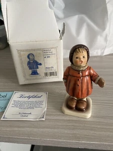 Vintage Goebel Hummel Winter Song Winterlied Figurine 476 1987 TM6 - Picture 1 of 5