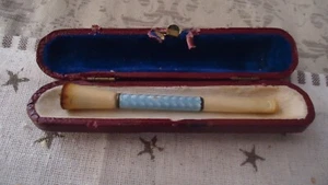 Zigarettenspitze  Meerschaum? im Etui - Bild 1 von 2