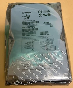 Seagate Barracuda ST34573W SCSI 9.1 GB 3.5" Hard drive - Picture 1 of 5
