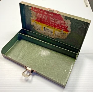 Vintage Green Metal Toolbox 7-1/2" x 4-1/4" x 1-1/4" Drive Japan - Picture 1 of 14