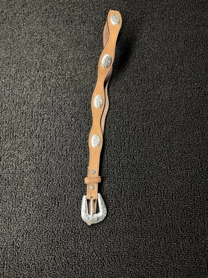 Cinturón Silver Creek Classic Western Concho para mujer talla 26 Foto 1 de 4