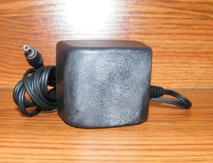 Nokia (ACP-7U) I.T.E Power Supply Indoor Use Only! 120 Volts 60 Hz 45 mA *Read* - Picture 1 of 5