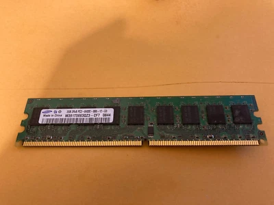 Samsung M391T5663QZ3-CF7 PC2-6400E-666-12-G3 2GB - Image 1 of 2