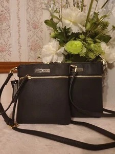 Bandolera Tommy Hilfiger Naomi Saffiano negra $88 - Imagen 1 de 12