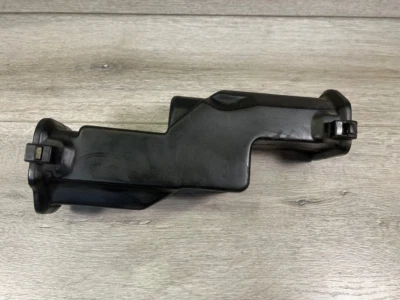 Kawasaki Vulcan 1600 2005-2008 tubo de conducto de admisión de aire de plástico Foto 1 de 4