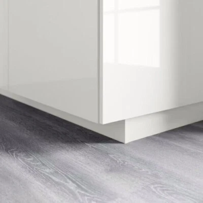 KIT Zoccolo Cucina 2 PZ 2MT +1PZ 1MT BIANCO H 10 12 15 CM CON ANGOLI E GANCI - Immagine 1 di 4