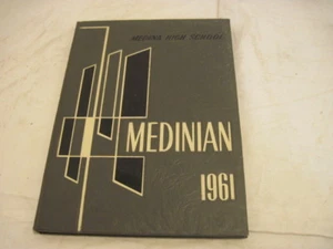 OLD VINTAGE 1961 MEDINIAN HIGH SCHOOL YEAR BOOK OF MEDINA MEMORABILIA - Picture 1 of 4