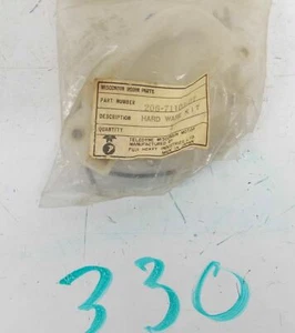 NOS Wisconsin Robin 206-71103-07 HARDWARE KIT - Picture 1 of 2