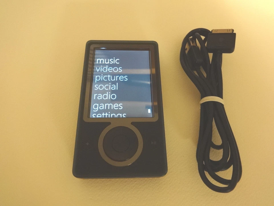 MICROSOFT ZUNE NEGRO 30GB...DISCO DURO NUEVO... Foto 1 de 4
