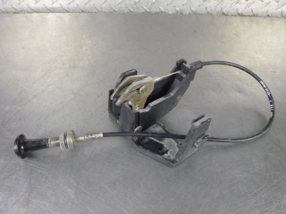 Pestillo de liberación de asiento BMW K1200 LT 99 con cable Foto 1 de 4