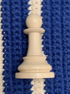 Gallant Knight Chessmen Of Champions Chess White Pawn Replacement Piece Vtg US - Picture 1 of 1