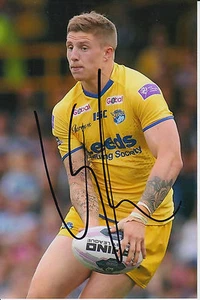 LEEDS RHINOS HAND SIGNED LIAM SUTCLIFFE 6X4 PHOTO. - Picture 1 of 1