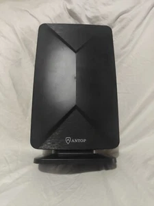 Antop HD Antenna- AT-406BV Flat Panel- indoor/outdoor 80 miles long range - Picture 1 of 9