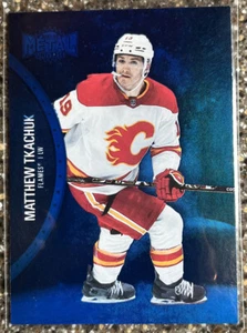 2021-22 Metal Universe SP Blue Spectrum Matthew Tkachuk 19 Calgary Flames A492 - Bild 1 von 2
