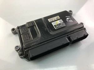 E91 MAZDA Engine Control Unit ECU P59H18881 - Picture 1 of 4