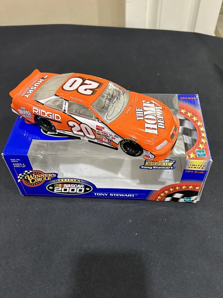 2000 Hasbro Winners Circle - Tony Stewart Rookie Grand Prix Elite #20 NOS 1 24