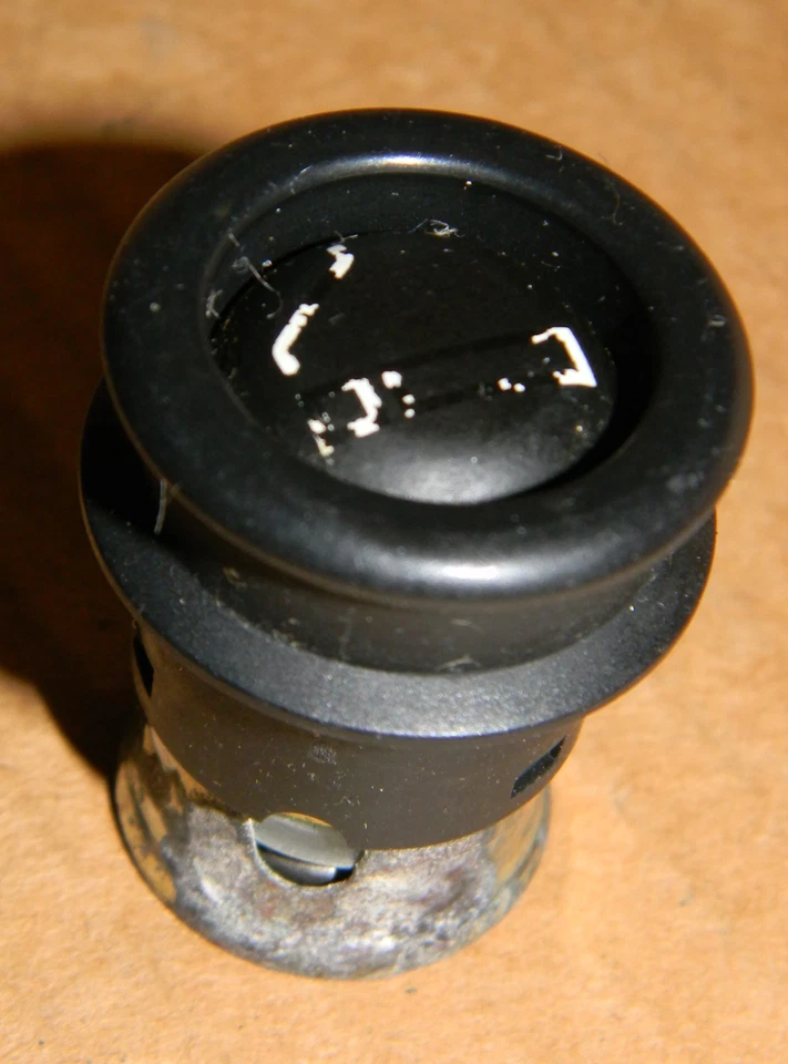 *Encendedor de cigarrillos BMW E31 E32 E34 E36 E38 E39 Z3 325i M3 528i 540 740iL 840Ci 850 Foto 1 de 3