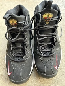 RARE Size 10.5 - Nike Air Pippen 2008 Black Varsity Red - Picture 1 of 6