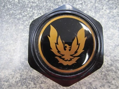 New 1984-1992  OEM Pontiac Firebird Trans Am Center Cap Blk/Gld - One/1* - Image 1 of 4