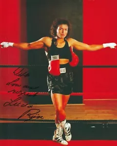 FOTO AUTOGRAFIADA ORIGINAL 8x10 LUCIA RIJKER BOXING HOFer AUTÉNTICA - Imagen 1 de 2