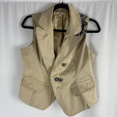 Beige Sleeveless vest with Embellished Shoulder - Image 1 of 4