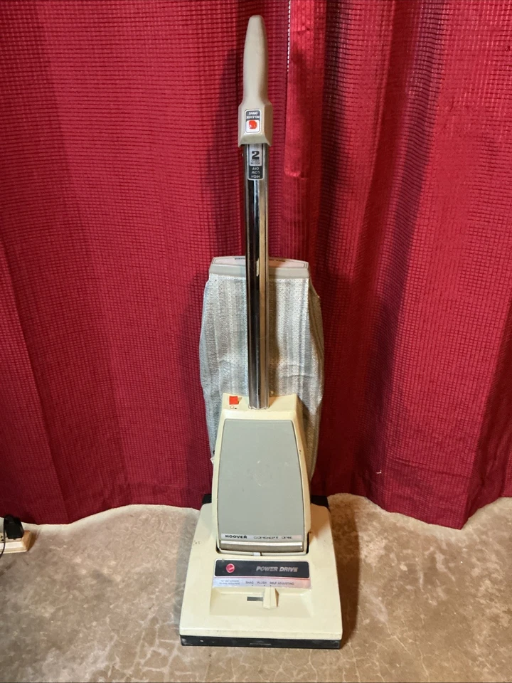 Hoover U3305 Concept One Upright Vacuum Cleaner Power Drive. New Belt & Bags - Image 1 of 4